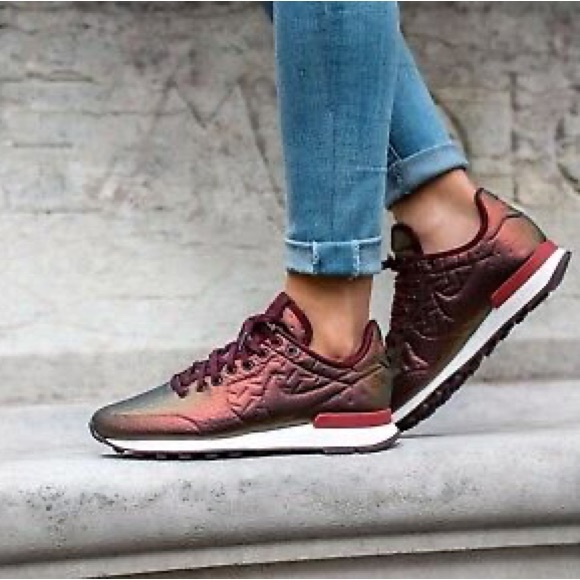 Authentic Nike Internationalist JCRD WNTR Women’s Running Shoes - Picture 2 of 12